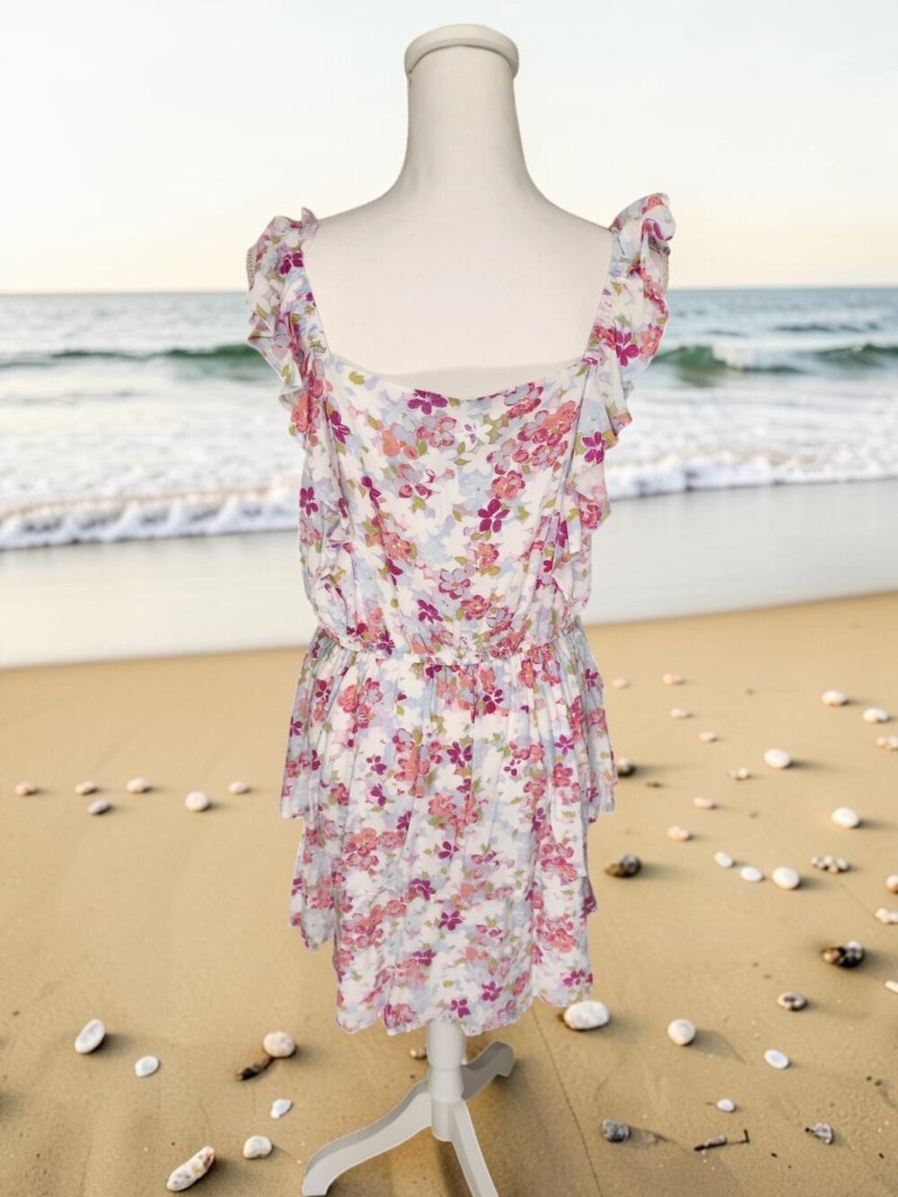 🌸 Emily Wonder Floral Tiered Mini Dress Large NWT 🌸 - Picture 9 of 12